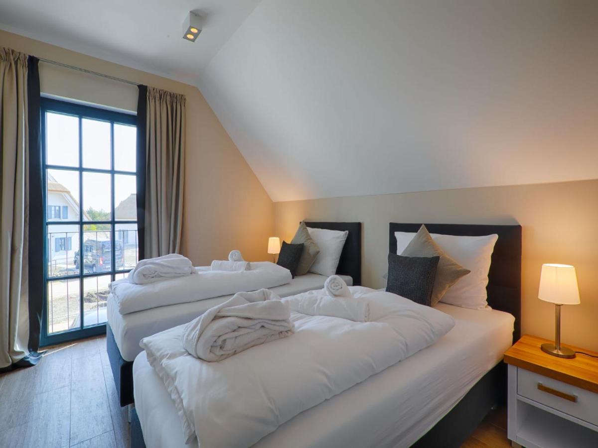 Reetland Am Meer - Luxus Reetdachvilla Mit 3 Schlafzimmern, Sauna Und Kamin F18 Dranske Exterior photo